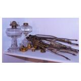 2 antique glass oil lamps - Lamp parts