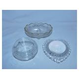 Vintage Art Deco glass ribbed powder trinket box