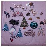 18 vintage brooch pins: Animals, Christmas trees &