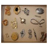 15 vintage brooch pins: Germany & more