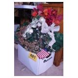 Seasonal holiday dï¿½cor