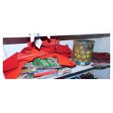 Christmas dï¿½cor: Bulbs, ribbons, wall dï¿½cor &