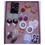 Jewelry: 9 pair of earrings - 3 pins - Cuff links