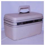 Vintage Samsonite Silhouette train case w/ keys &
