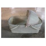 Woven wicker rattan baby bassinet