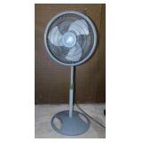 Lasko 3-speed oscillating floor fan, 18" diameter
