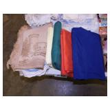 Linens: Tablecloths, placemats & napkins