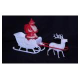 Vintage Christmas: Plastic Santa Claus candy