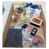 Ford seatbelt buckle keychain - 1950