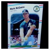 Baseball cards: Mark McGwire - Sammy Sosa -