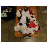 Sterilite 64 qt. tote full of Christmas dï¿½cor