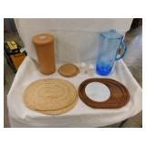 Ceramic wine cooler - Plastic blue pitcher - Cat