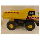 Tonka steel classic mighty dump truck 768 toy,