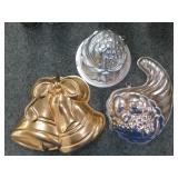 3 coper colored aluminum molds: Bells -