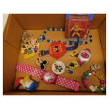 Disney: Mickey Mouse Club wrist-ray - Pinback - 2