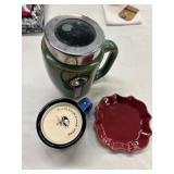 Assorted ceramic ware: Green canister w/ handle,