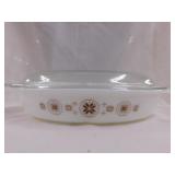 1963 Pyrex Town and Country divided casserole with