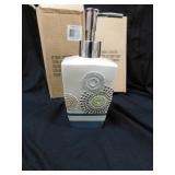 2 new in box Suzanni lotion pumps