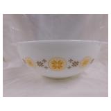 1963 Pyrex Town and Country Cinderella 4 qt.