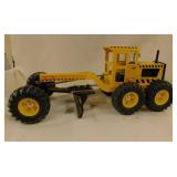 Tonka steel classics road grader toy, 7" tall