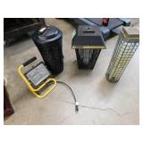 3 bug zappers - 1 work light