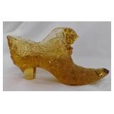 Fenton amber glass Daisy & Button shoe w/ cat head