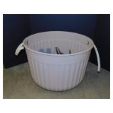 Round tote w/ assorted toys