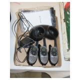 3 rechargeable Motorola T5710 Talkabout handheld