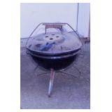 Weber tabletop kettle charcoal grill
