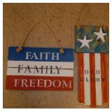 2 wooden Patriotic holiday signs, tallest is 22"