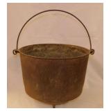 Antique Erie #9 cast iron cauldron w/ 3 feet,
