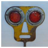 Vintage 2 sided reflector spinner post mount,