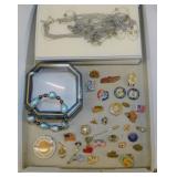 Lapel & stock pins - Necklace & bracelet in boxes