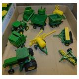 Ertl John Deere tractors & implements, 1:64 scale