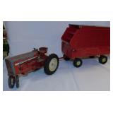 Ertl International narrow front tractor w/ silage