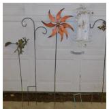 5 metal yard & garden art stakes