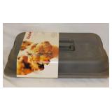 New KitchenAid muffin pan w/ carrying lid - New