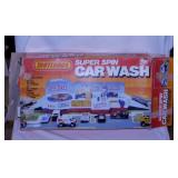 1985 Matchbox Super Spin Car Wash playset in box,
