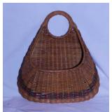 Woven rattan paper plate holder wall basket -