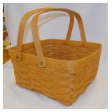 2001 Longaberger Cake basket w/ protector