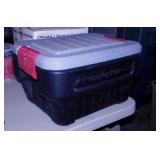 Rubbermaid ActionPacker locking storage tote box
