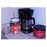 Toastmaster 12 cup coffee maker - Folgers coffee