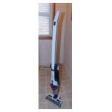 Bissell Bolt cordless vacuum w/ manual