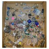 Costume jewelry: Cufflinks - Brooch pins -