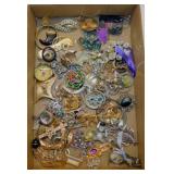 Costume jewelry: Brooch pins - Necklaces - Mickey