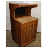 Rolling kitchen island storage cabinet with