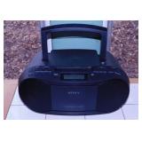 2021 Sony CD radio cassette-corder, model CFD-S70