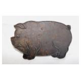 Cast iron pig bacon press - 2 trivets