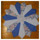 Vintage embroidered linens - Hand crocheted