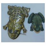 Cast metal frog, 3.5" long - Tin toy croaking